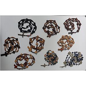 Rosario de madera oscura con cruces