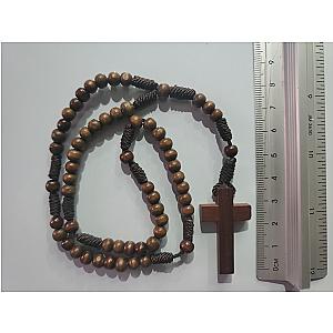 Rosario de madera con cruz