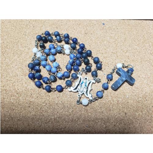 Rosario de piedra azul con medalla de la Milagrosa