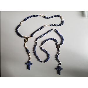 Rosario de piedra mineral azul con cruz