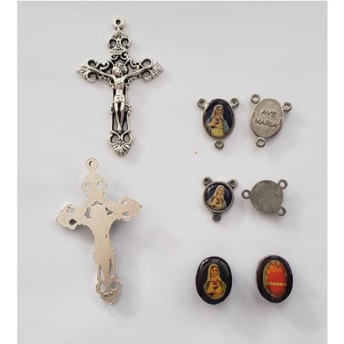 Conjunto de cruces y medallas