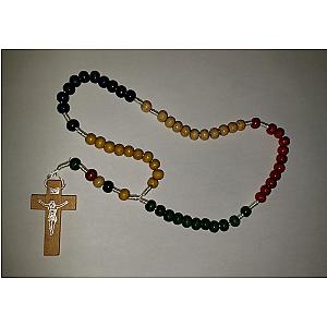 Rosario con cuentas de colores y crucifijo