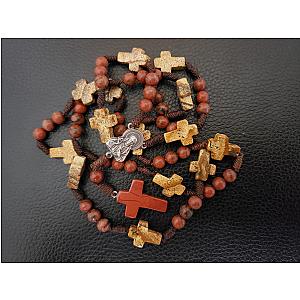 Rosario de madera con cruz de olivo